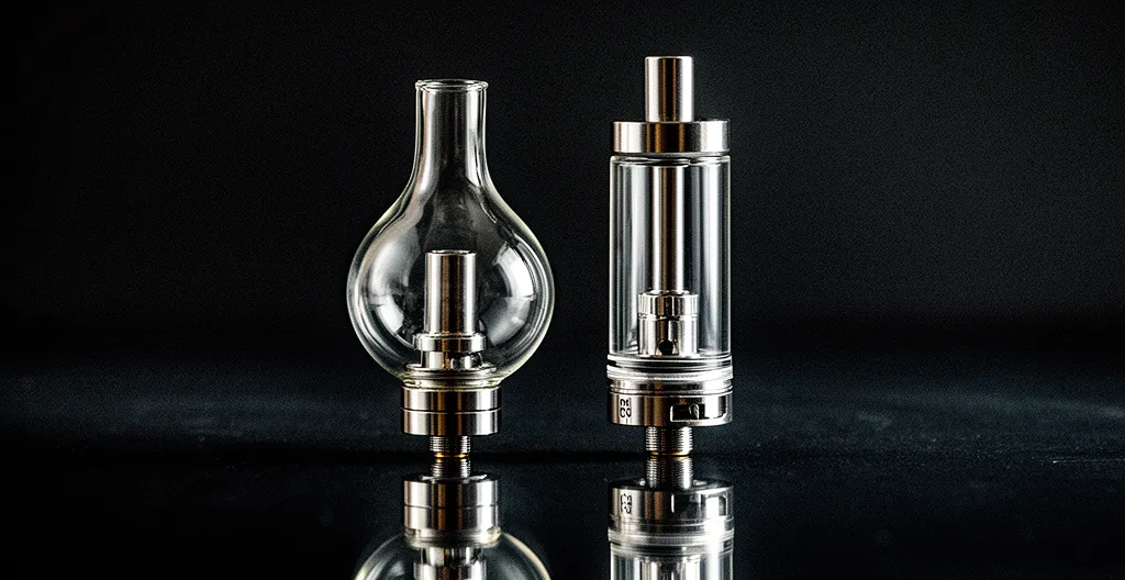 Comparaison entre réservoirs pyrex bulb et droit pour cigarette électronique